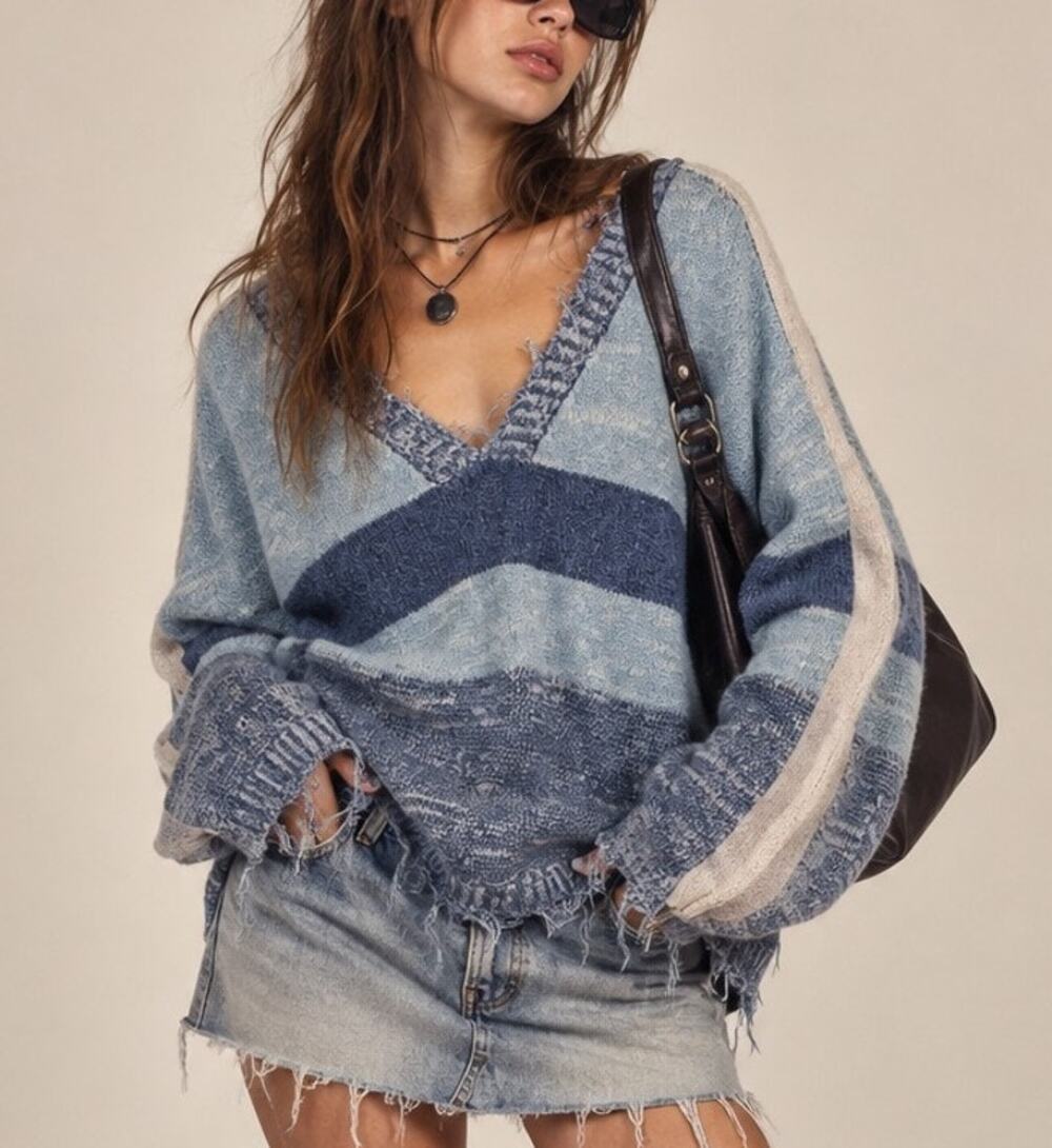 One Grey Day Cashmere Merino Wool V-Neck Sweater Womens L Oversized Distressed